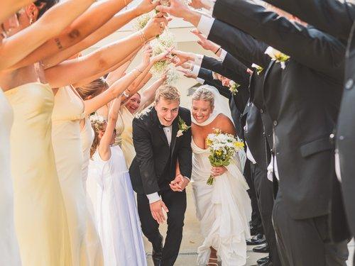 mobile - carousel-hero-element image-0